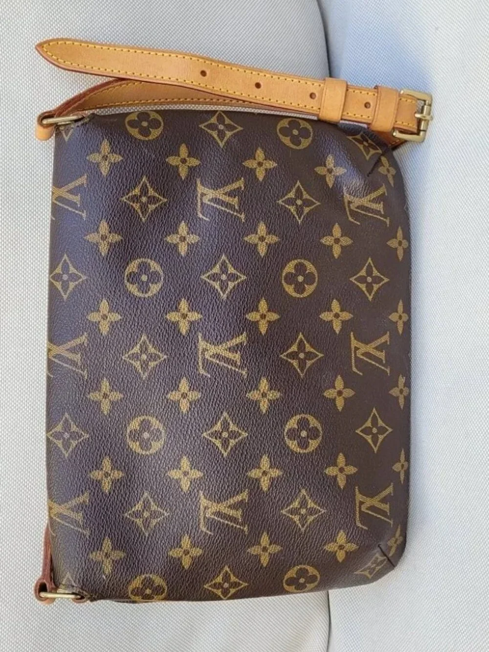 Louis Vuitton Musette Tango Shoulder Bag - Picture 3 of 16